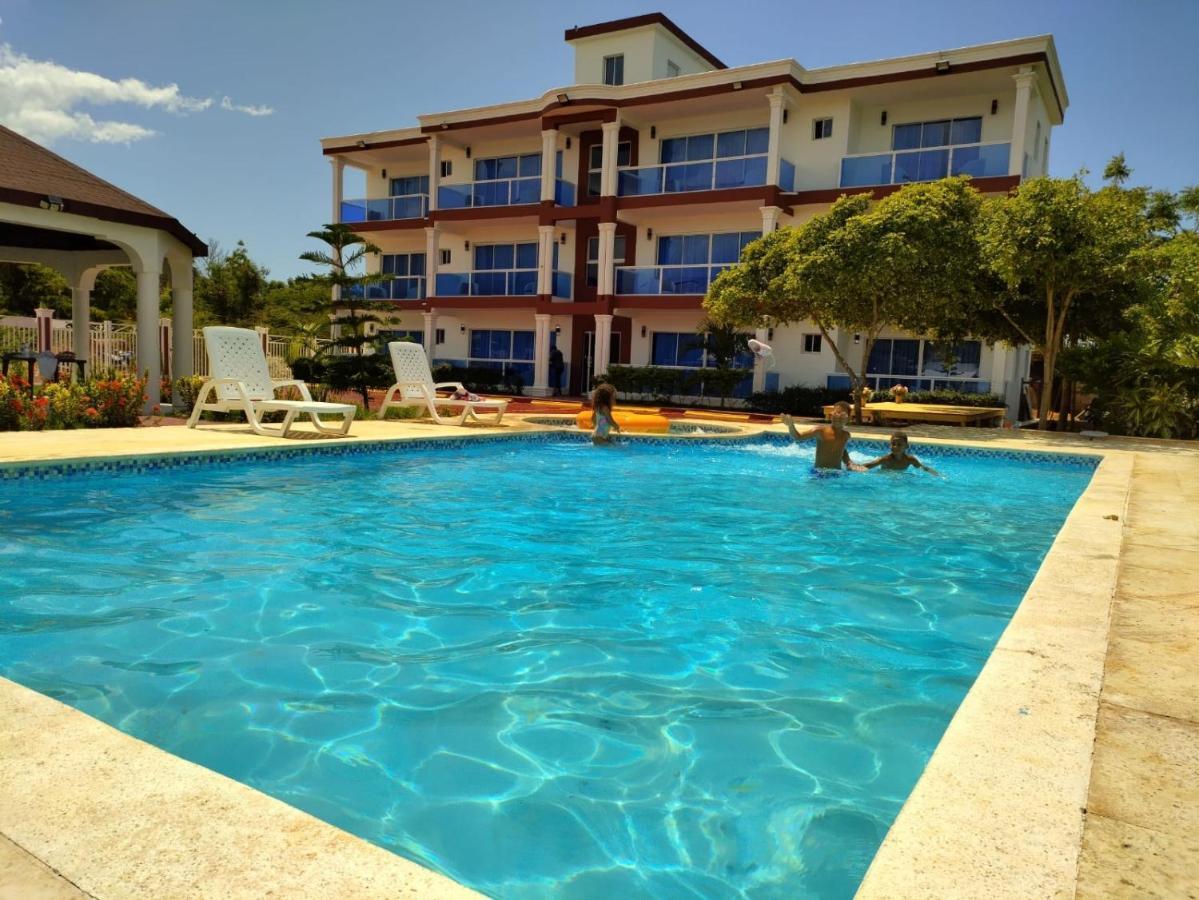 Madome Aparta Hotel Pedernales Buitenkant foto