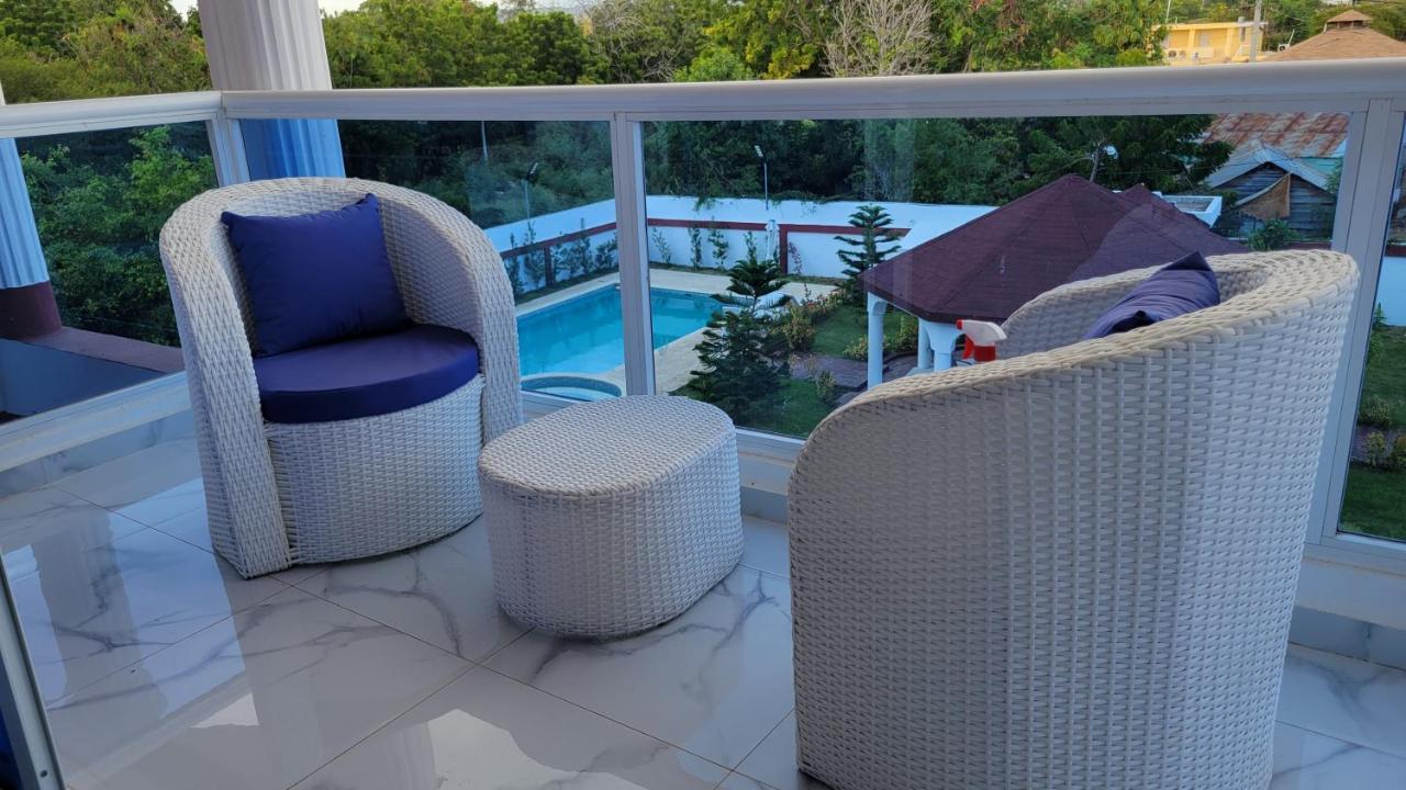 Madome Aparta Hotel Pedernales Buitenkant foto